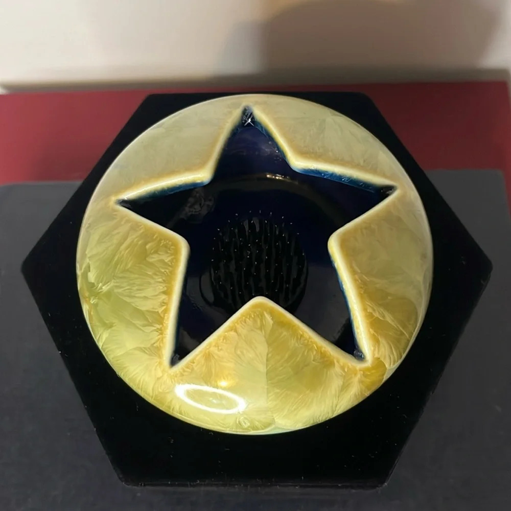 Edgecomb Potters Green Crystalline Glazed Star Cut Ikebana Vase Flower‎ Frog